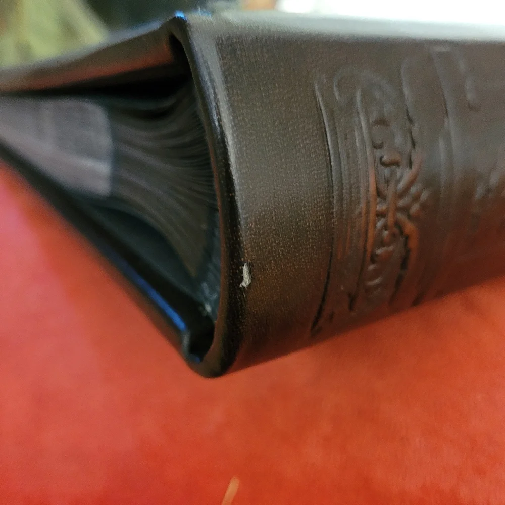 Faux Leather Sun Photo Album 200 Pictures - Picture 4 of 5